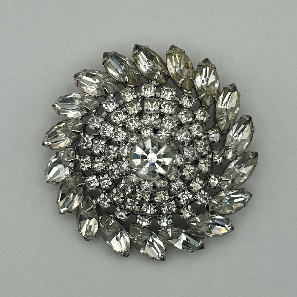 Large Vintage 1950s Rhinestone Swirl Brooch